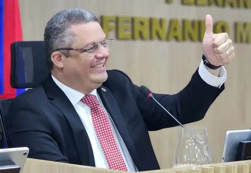 Afastado da prefeitura, Edvaldo Neto pede retorno à Câmara de Cabedelo